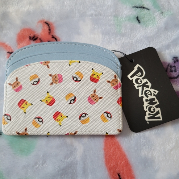 Pokemon card holder - Picture 3 of 6